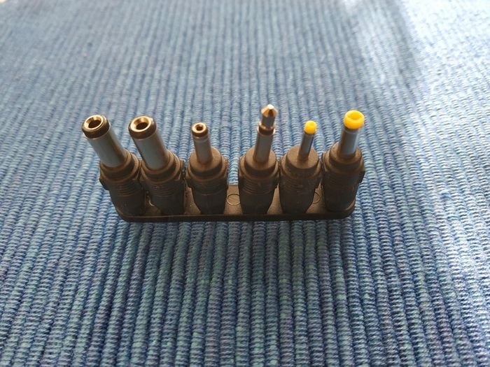 AC Power Connectors