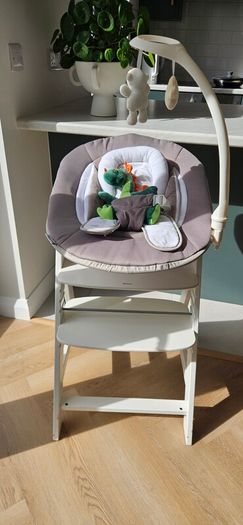 Selling Hauck Alpha Set baby highchair Great Condition!