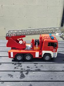 Bruder Fire engine