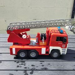 Bruder Fire engine
