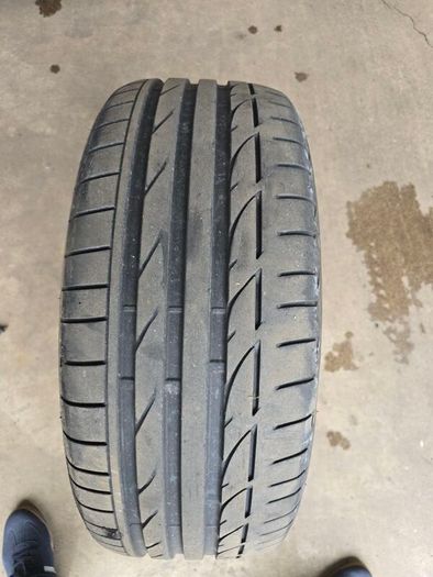 Bridgestone 245/45/R19 102Y tyre