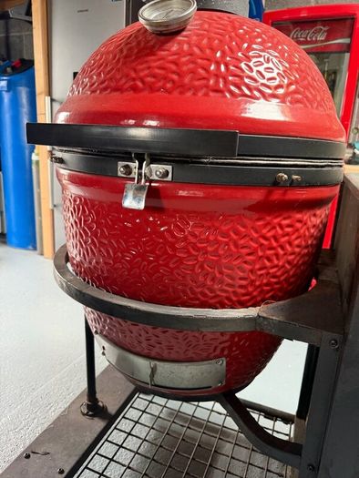 Kamado Joe ceramic bbq