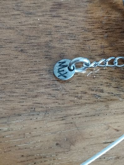 Necklace in Mother of Pearl and Resin.