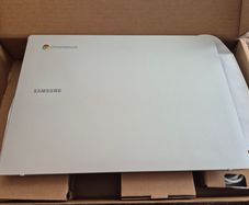 Samsung Galaxy Chromebook Go 11.6" 4GB / 64GB Brand New Unused