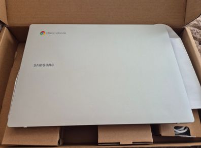 Samsung Galaxy Chromebook Go 11.6" 4GB / 64GB Brand New Unused