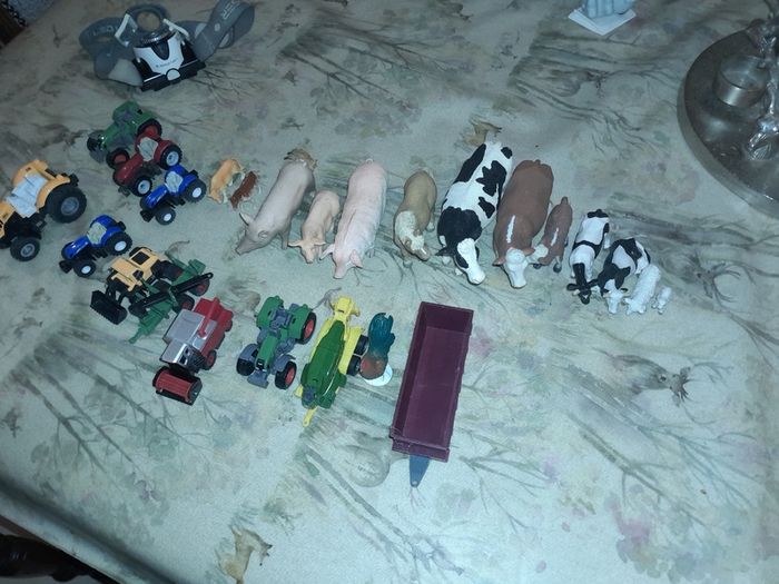 Farm toys (mixed group)