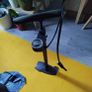 bike pump Image 2