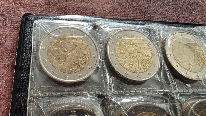 2 euro coin
