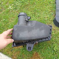 Smax Airbox Wit MAF Sensor