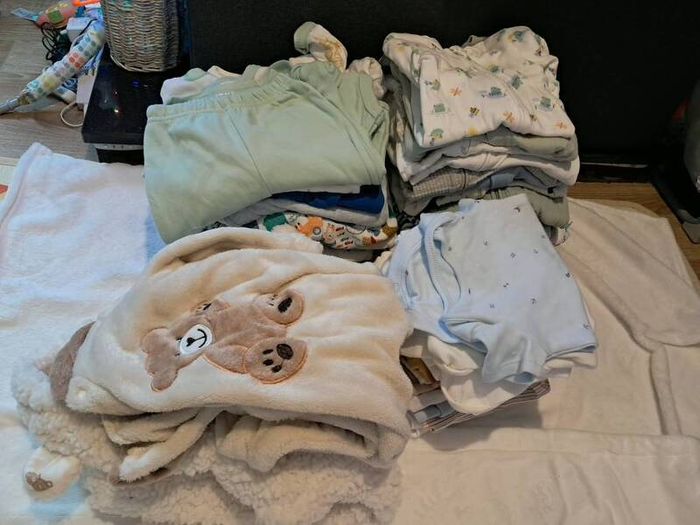 baby boy clothes (bundle)newborn/0-3/3-6