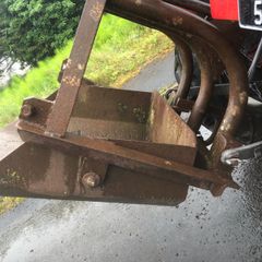 tractor link box scoop