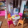 Barbie house and car Image 4