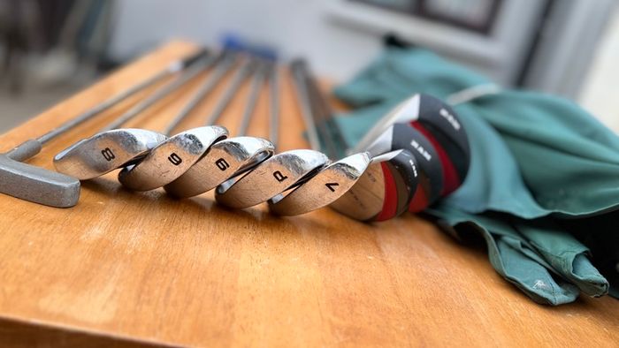 Left handed golf clubs