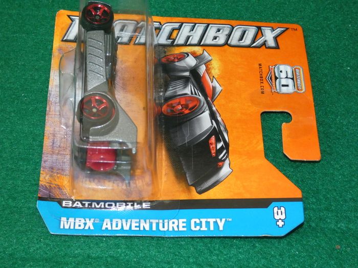 Matchbox Batmobile 2012 60th Anniversary Mbx Adventure City