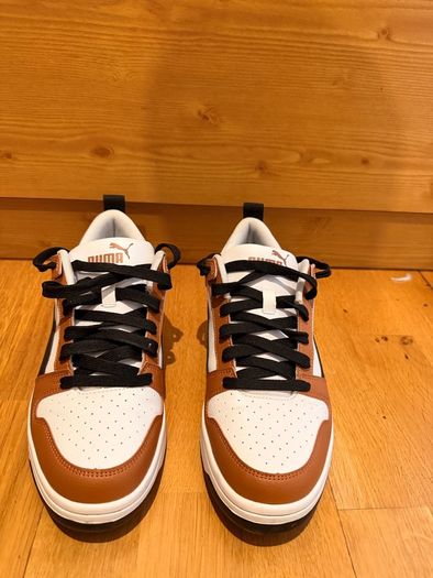 Puma Sneakers