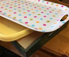 3 trays