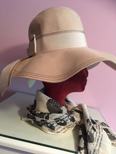 Vintage MISS DOLORES Fabulous Wide Brim HAT 60s