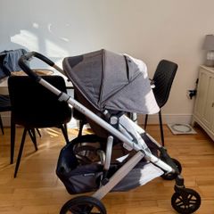 UppaBaby Vista V2 Travel System - Excellent Condition