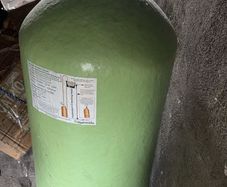 Hot water cylinder