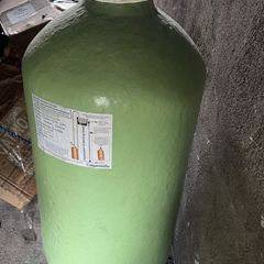 Hot water cylinder