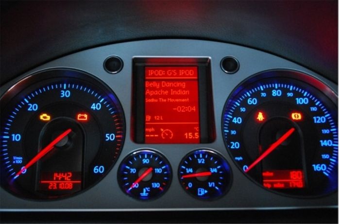 B6 Passat Highline Clock