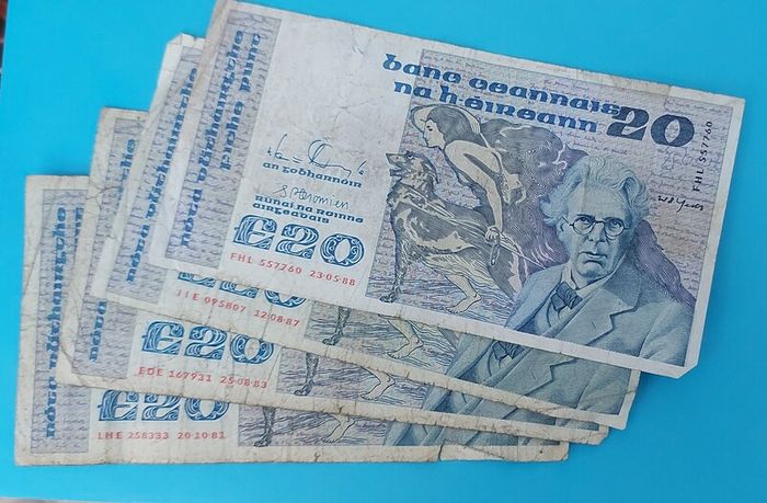 Irish 4 X 1980's  Twenty Pound "YEATS"  banknots in Fine  condition