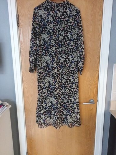 Gallery   Dress. Size 12.