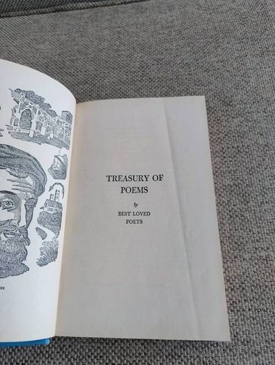 Treasury of Poems 1949 hardback 400 pages in very good condition with signs of wear on the cover see photos FREE STANDARD POSTAGE INCLUDED