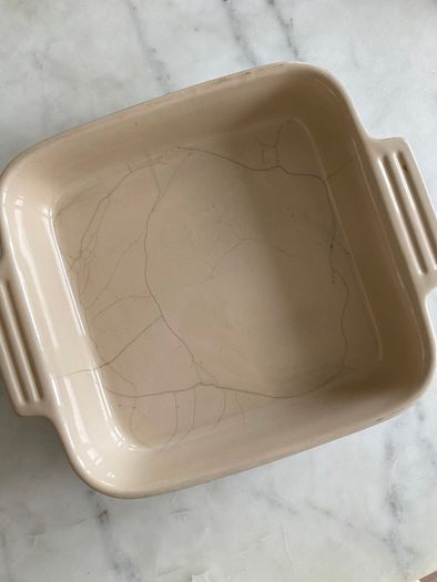 Le Creuset Baking Dish (cracked)