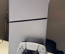 ps5 slim digital edition 825gb with controller