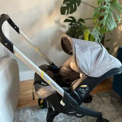 Doona Infant Car Seat, Stroller & ISOFIX