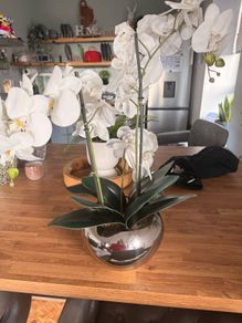 artificial flower pot