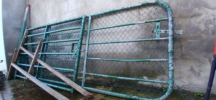 Field/land gates and poles
