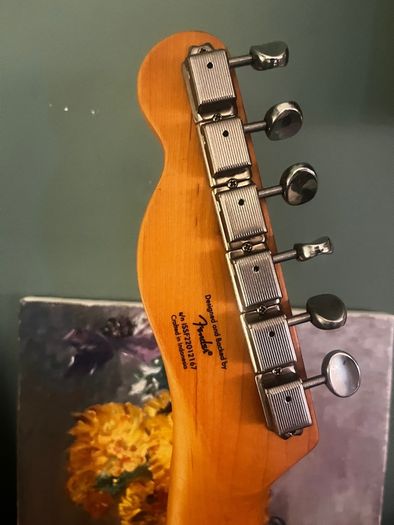 Fender Squier 40th Anniversary Telecaster, Vintage Edition in the Satin Vintage Blonde finish
