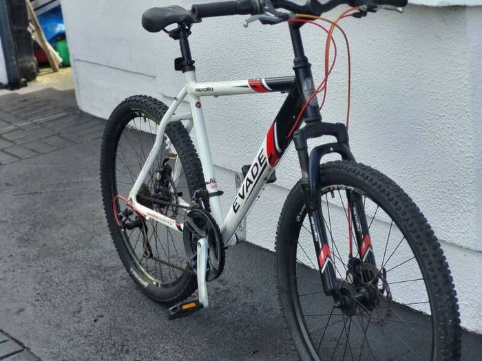 Apollo Evade Disc Brakes Used In Working Order