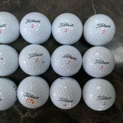 Titleist TruFeel golf balls (12)