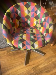 swivel chair