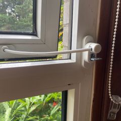 Window restrictors