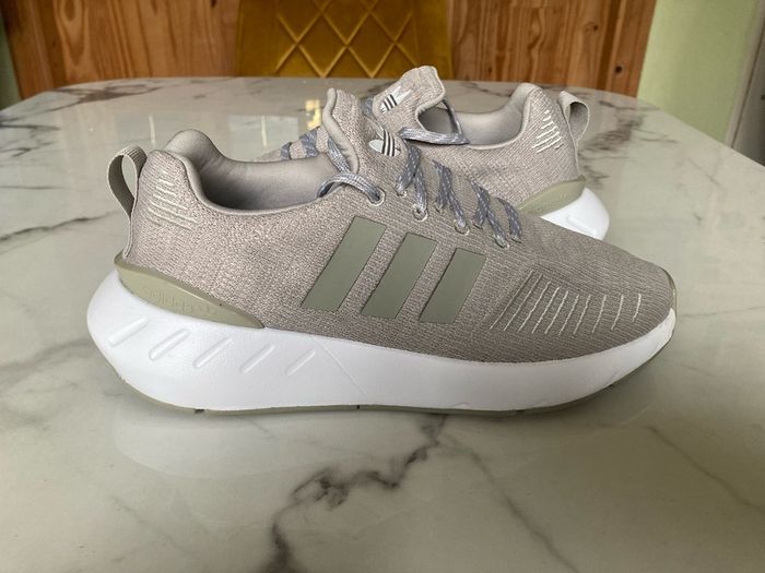 adidas swift run 22 shows uk size 5