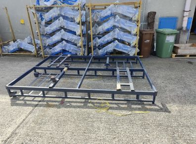 metal stillage