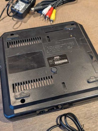 Retro Heaven - SEGA - Original Sega Megadrive Mk II Bundle - #405