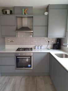 Fitted Kitchen with Appliances
