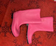 wellies