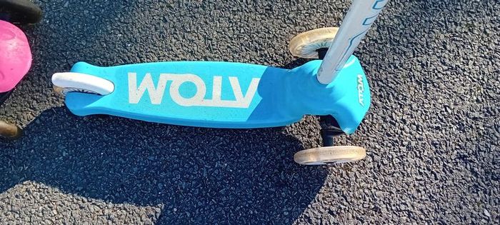 Kids Bikes & Scooters
