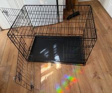 Dog crate 90x60x60cm - very good condition
