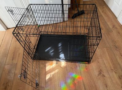 Dog crate 90x60x60cm - very good condition