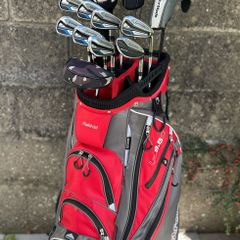 Full set of Taylormade golf clubs