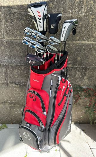 Full set of golf Taylormade clubs