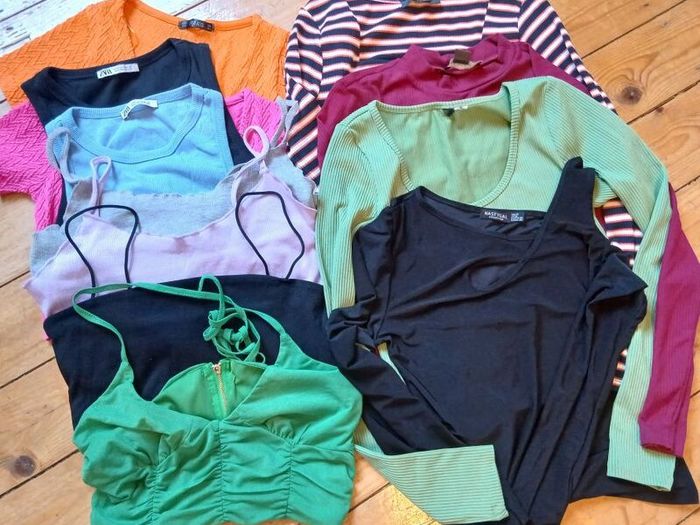 Womens tops