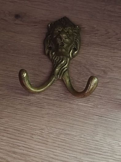 Lion Head Hooks Hangers Antique Brass